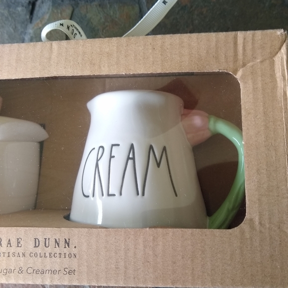 NEW Rae Dunn Sugar Jar & Creamer Pitcher Spring Tulip Boxed Set - Picture 5 of 6